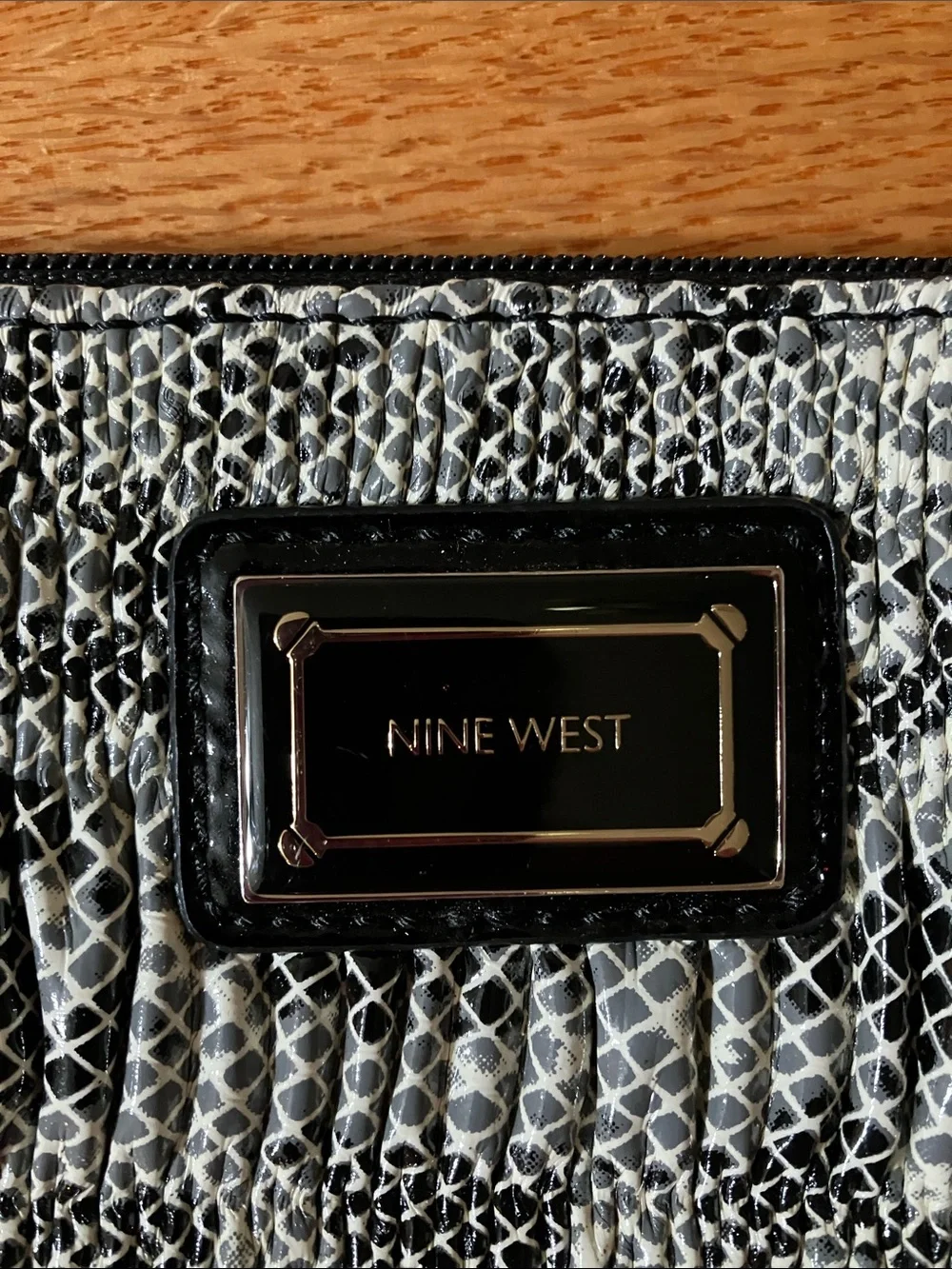NINE WEST SNAKE SKIN WRISTLET EXCELLENT CONDITION USED ONCE